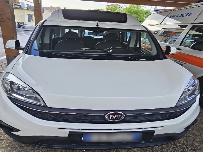 Croce Bianca di Dego: nuovo veicolo per il trasporto non barellati