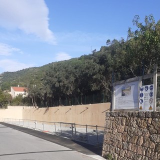 Nuovo parcheggio pubblico a Cisano: venti posti auto vicino a ufficio postale e scuola