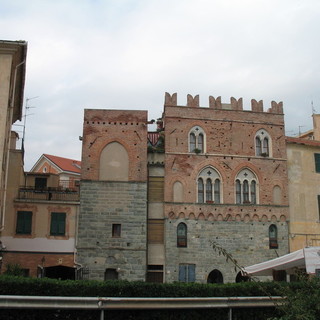 Dall'Earth Day globale di oggi al problema del ripetitore pericoloso: la voce dei Verdi e del "Comitato di Noli"