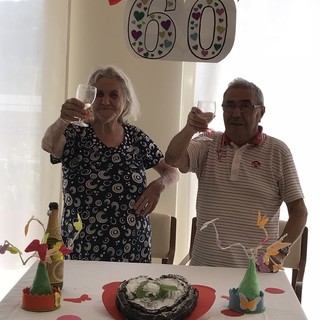 Nozze di diamante ad Alassio per gli sposi Berta e Luciano