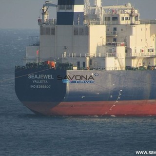 "Giallo" Seajewel, sarebbe stata danneggiata anche la camera di sicurezza che conteneva il petrolio: danno ambientale scongiurato per poco "Giallo" Seajewel, sarebbe stata danneggiata anche la camera di sicurezza che conteneva il petrolio: danno ambientale scongiurato per poco