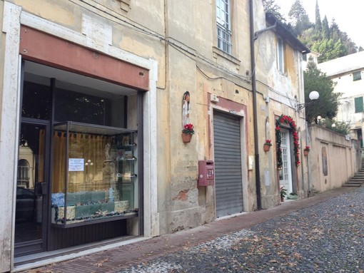 "Negozio dei Ricordi" pronto per il 18 marzo: dal Santuario la sfida per la svolta turistica, non solo religiosa "Negozio dei Ricordi" pronto per il 18 marzo: dal Santuario la sfida per la svolta turistica, non solo religiosa