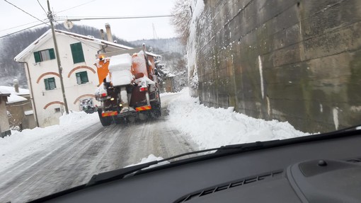 Cosseria, 30 cm di neve nelle zone più alte. Il sindaco: "Situazione sotto controllo"