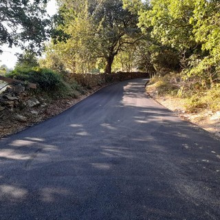 Calice interviene sulle strade ammalorate, nuove asfaltature in diverse zone del comune Calice interviene sulle strade ammalorate, nuove asfaltature in diverse zone del comune
