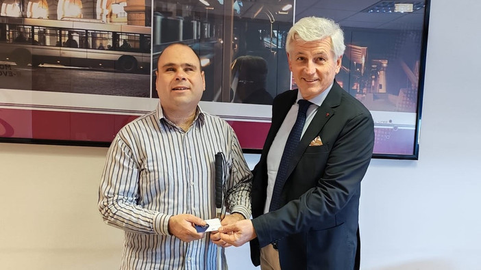Tpl Linea: nuove tessere Liguria Go, con scritta in Braille, dedicate alle persone con disabilità visiva Tpl Linea: nuove tessere Liguria Go, con scritta in Braille, dedicate alle persone con disabilità visiva