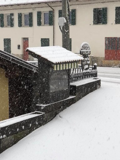 Maltempo, neve in Val Bormida e pioggia sulla costa