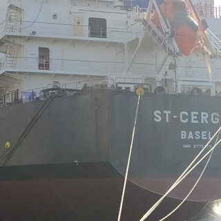 Savona, malore a bordo di una nave per un 58enne. Uiltrasporti: &quot;Turni e mansioni massacranti, vogliamo che si sblocchi il prepensionamento&quot;