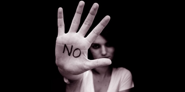 A Spotorno l'iniziativa "Pianta la Gardenia, contro la violenza sulle donne"