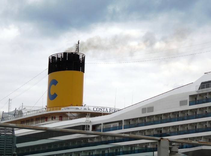 Inquinamento Crociere a Savona, al via monitoraggio ambientale: il Comune parte attiva con Costa e Autorità Portuale Inquinamento Crociere a Savona, al via monitoraggio ambientale: il Comune parte attiva con Costa e Autorità Portuale