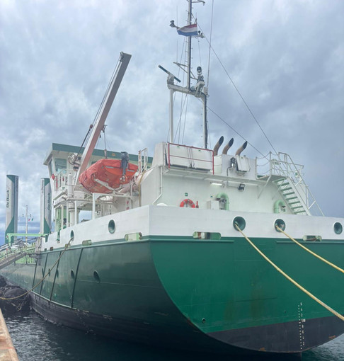 Savona, mercantile olandese arriva in porto nell’emergenza: durante i controlli emerse diverse irregolarità