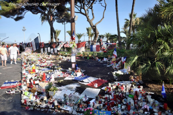 #StrageNizza. sei mesi fa il tragico attentato sulla Promenade des Anglais