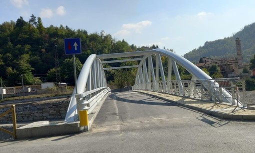 Nuovo ponte delle Fucine a Murialdo: domani (25 ottobre) l'inaugurazione