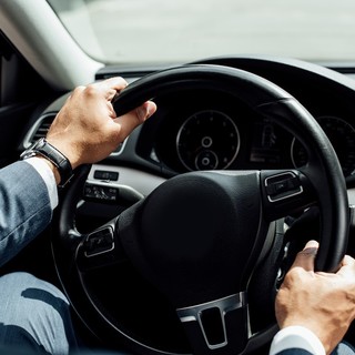 Perché noleggiare un'auto per le vacanze invernali