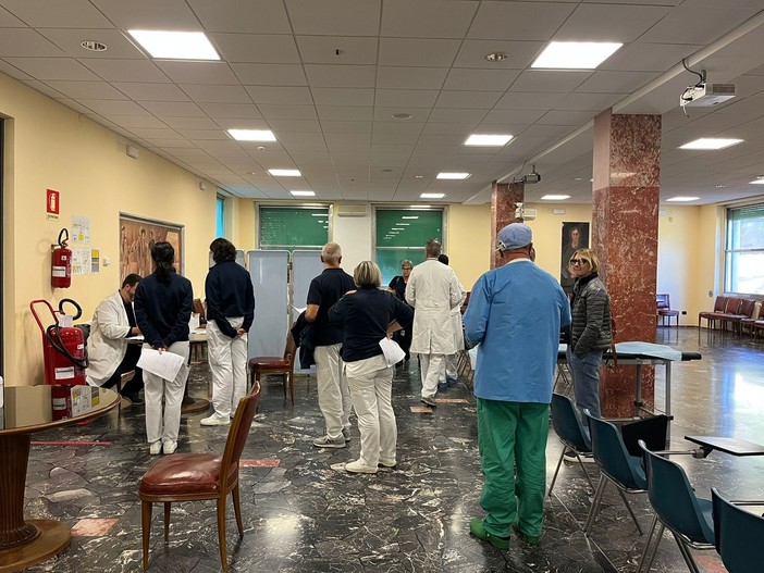 È iniziata la campagna vaccinale antinfluenzale per gli operatori dell'Asl 2: affluenza elevata nella prima giornata