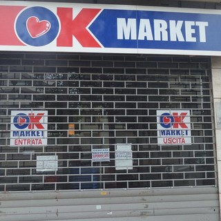 Albenga, chiude un altro supermercato di quartiere: serrande abbassate per l'Ok Market