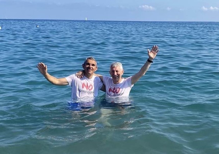 Rigassificatore, Orsi e la 'sfida dei meriti e dei demeriti': "Un teatro dell'assurdo. Non ci si può concentrare sul risultato e su una comunità che compattamente si è schierata?" Rigassificatore, Orsi e la 'sfida dei meriti e dei demeriti': "Un teatro dell'assurdo. Non ci si può concentrare sul risultato e su una comunità che compattamente si è schierata?"