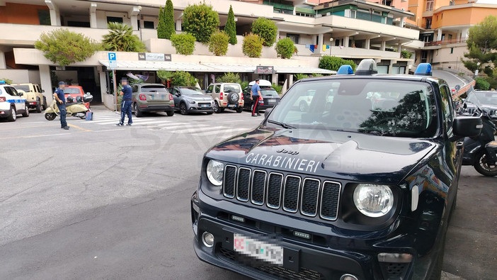 Bergeggi, tragedia sul lavoro: 66enne cade dal tetto e muore sul colpo