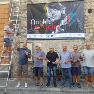 Albenga, nella Sala degli Stucchi la presentazione di "Ottobre De André": madrina dell'evento Dori Ghezzi Albenga, nella Sala degli Stucchi la presentazione di "Ottobre De André": madrina dell'evento Dori Ghezzi