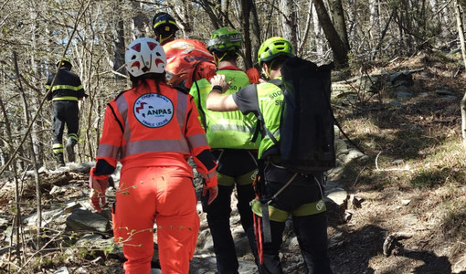 Giornata intensa per i soccorritori nella Finale Outdoor Region: quattro infortunati recuperati sui sentieri dell'entroterra Giornata intensa per i soccorritori nella Finale Outdoor Region: quattro infortunati recuperati sui sentieri dell'entroterra