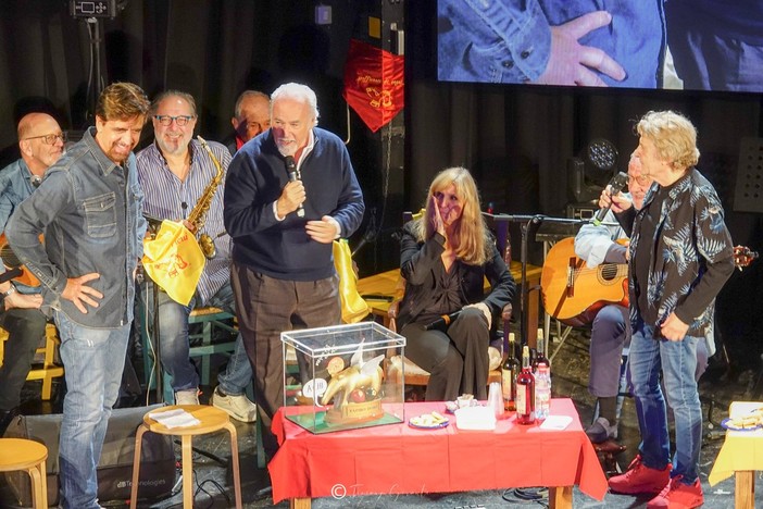 Albenga, un mese di fatiche ma la soddisfazione è tanta per i Fieui di caruggi: "Non poteva andare meglio" Albenga, un mese di fatiche ma la soddisfazione è tanta per i Fieui di caruggi: "Non poteva andare meglio"