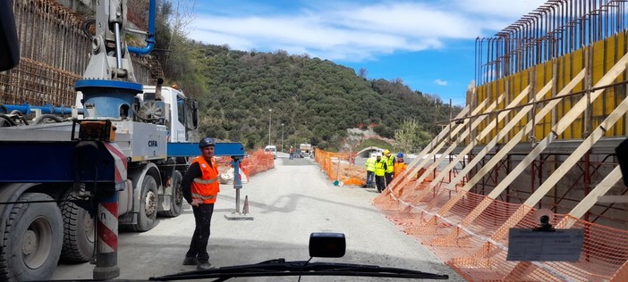 Aurelia Bis, la minoranza di Uniti per Albisola punta il dito: "Com'è possibile che l'amministrazione non si sia accorta delle difficoltà del cantiere" Aurelia Bis, la minoranza di Uniti per Albisola punta il dito: "Com'è possibile che l'amministrazione non si sia accorta delle difficoltà del cantiere"