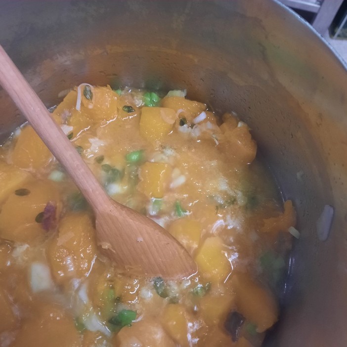 Le prelibatezze di Osiglia in dono al personale del reparto Covid del San Paolo di Savona