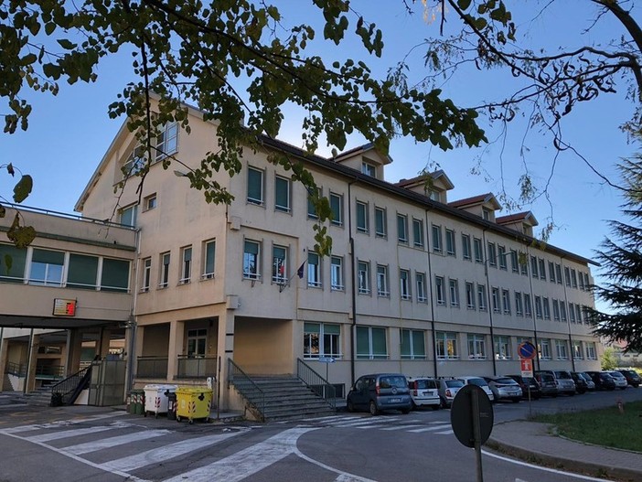 Accorpamenti scuole, il "Patetta" di Cairo esprime grande preoccupazione: "Causerà un depauperamento del servizio istruzione" Accorpamenti scuole, il "Patetta" di Cairo esprime grande preoccupazione: "Causerà un depauperamento del servizio istruzione"