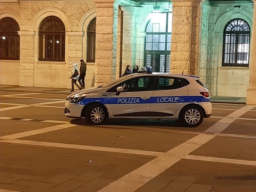 Assembramenti nel centro di Savona, il sindaco Caprioglio: "Amareggiata e sorpresa"
