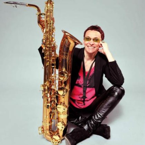 Cisano sul Neva, concerto jazz con la sassofonista Helga Plankensteiner Cisano sul Neva, concerto jazz con la sassofonista Helga Plankensteiner