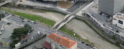 Vado, per due giorni chiuso il transito al passaggio a livello di via Piave Vado, per due giorni chiuso il transito al passaggio a livello di via Piave