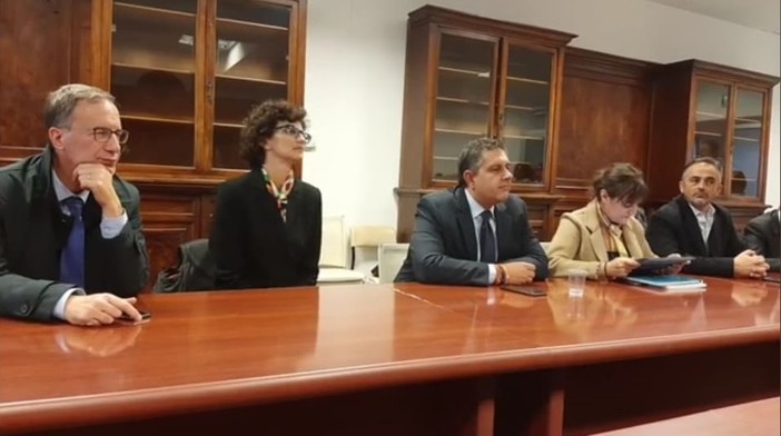 Privatizzazione degli ospedali di Albenga e Cairo, presidente Toti: “A fine mese sapremo chi aveva ragione” Privatizzazione degli ospedali di Albenga e Cairo, presidente Toti: “A fine mese sapremo chi aveva ragione”