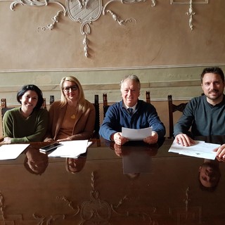Albenga: l’Amministrazione Tomatis va incontro ai commercianti danneggiati dall’emergenza Coronavirus