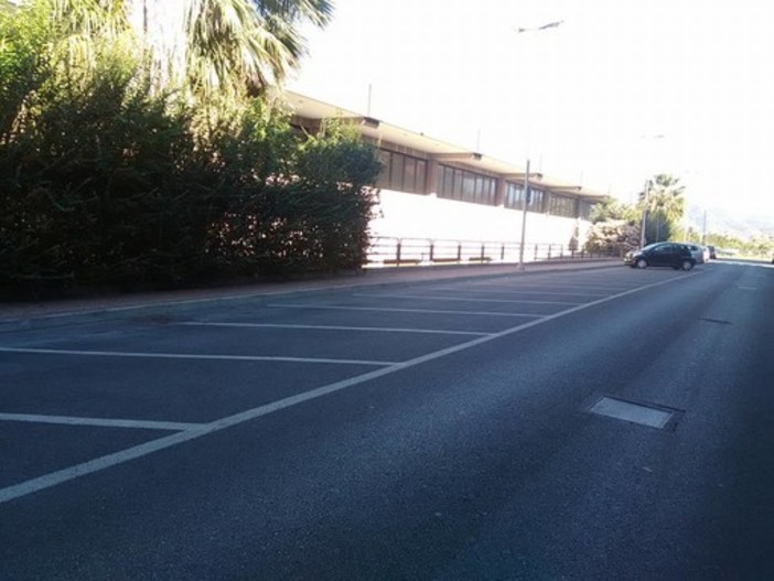 Alassio: pulizia straordinaria delle strade, attenzione a dove si parcheggiano le macchine