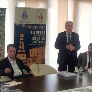 Savona incontra Canelli, la città astigiana apre le porte alla Città del Vino con il "Metodo Classico"