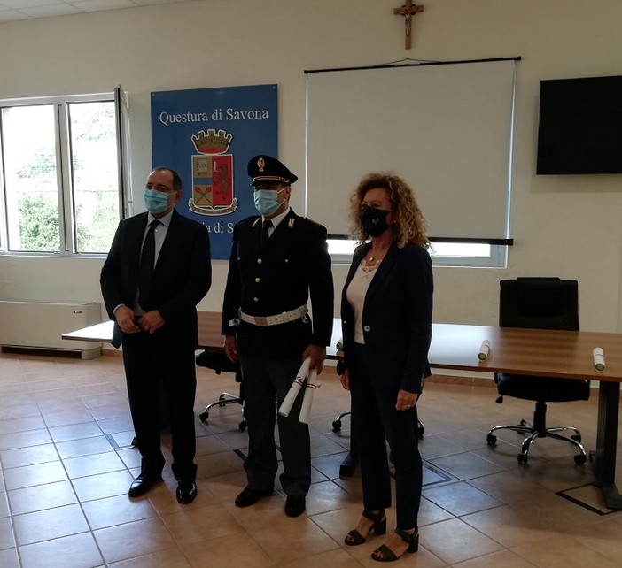 Savona, in Questura premiati i poliziotti che si sono distinti sul campo (FOTO)