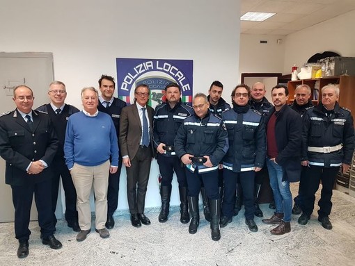 Albenga, la pandemia cambia ma non ferma l'attività della Polizia locale: il bilancio 2020