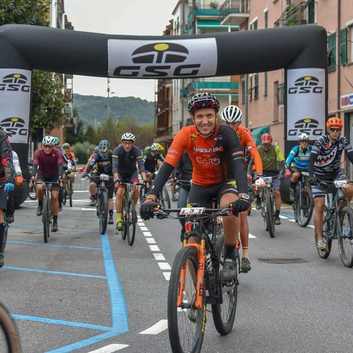 &quot;Pedaliamo per Pona Biso&quot;, la  seconda edizione della cicloturistica ad Albisola per aiutare i bimbi di Kinshasa