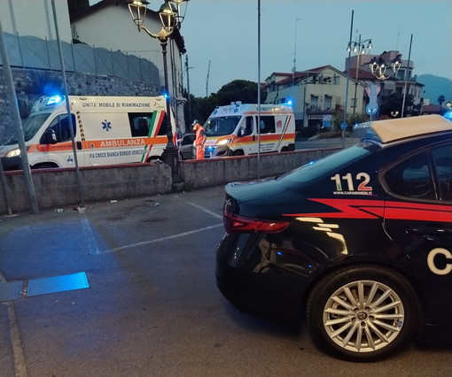 Albenga, notte movimentata tra via San Calocero e via Piave: soccorsi mobilitati per un incidente stradale e una rissa
