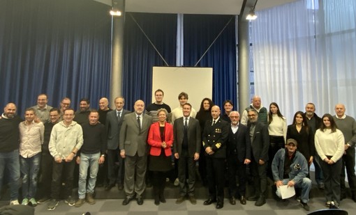 Funivie, consegnate 17 borse di studio "Isidoro Bonini" e 13 premi di anzianità venticinquennale