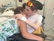Albenga, Paolo abbraccia mamma Miranda: una foto che commuove e dà speranza Albenga, Paolo abbraccia mamma Miranda: una foto che commuove e dà speranza