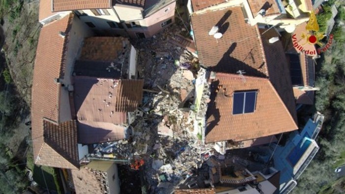 Esplosione di Arnasco: cosa resta una settimana dopo il crollo della palazzina Esplosione di Arnasco: cosa resta una settimana dopo il crollo della palazzina