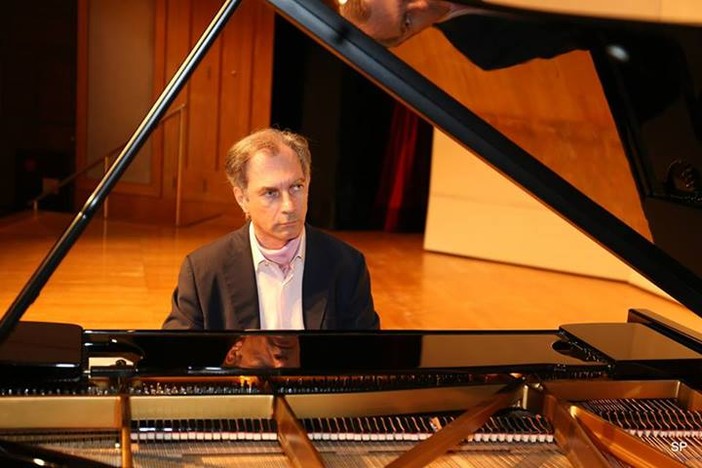 Albenga: il Maestro Mario Panciroli in concerto a Palazzo Oddo Albenga: il Maestro Mario Panciroli in concerto a Palazzo Oddo