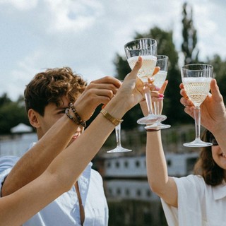 Una Guida Completa al Mondo del Prosecco: Caratteristiche, Tipologie e Suggerimenti di Acquisto