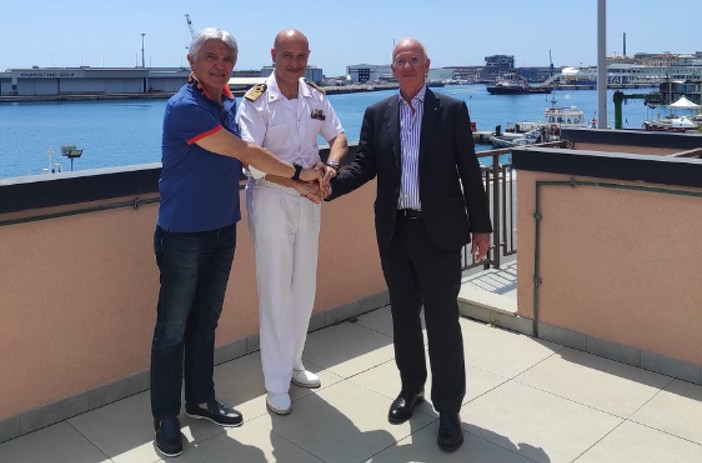 Savona, Umberto Masucci (International Propeller Clubs) in visita alla Capitaneria di porto (FOTO) Savona, Umberto Masucci (International Propeller Clubs) in visita alla Capitaneria di porto (FOTO)