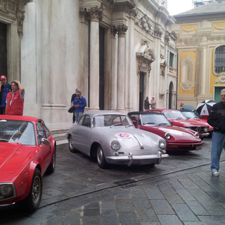 Savona, partita questa mattina da Piazza del Duomo la carovana del "Memorial Sistina"