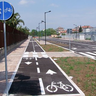 Piste ciclabili di ponente, assessore Giampedrone:"Stanziati 1,6 milioni per altri tre tratti di percorso"