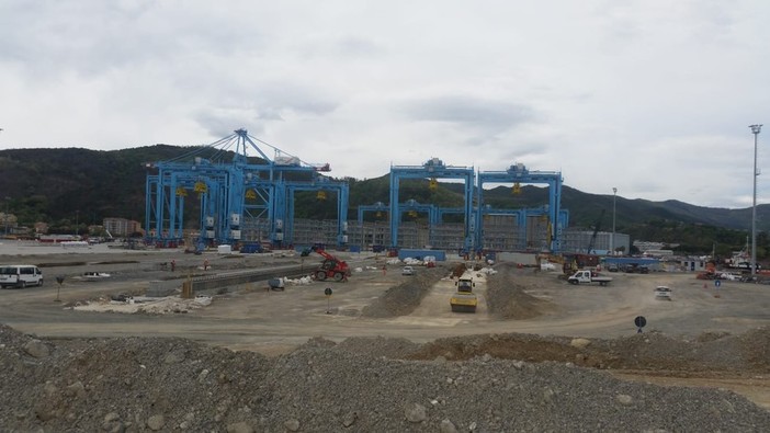 Viabilità Piattaforma Maersk, spiragli positivi per il casello di Bossarino. Il sindaco Giuliano: "Il progetto deve andare veloce, Autorità di Sistema acceleri"