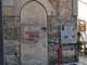 Savona, rimosso bidone dei rifiuti in piazza della Maddalena: i commercianti insorgono