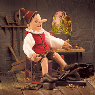 Castelvecchio: oggi il Paese dei Balocchi per beneficienza