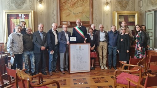 Una vita per lo sport e l'associazionismo: Finale celebra l'impegno di Bruno Zupo (FOTO e VIDEO) Una vita per lo sport e l'associazionismo: Finale celebra l'impegno di Bruno Zupo (FOTO e VIDEO)